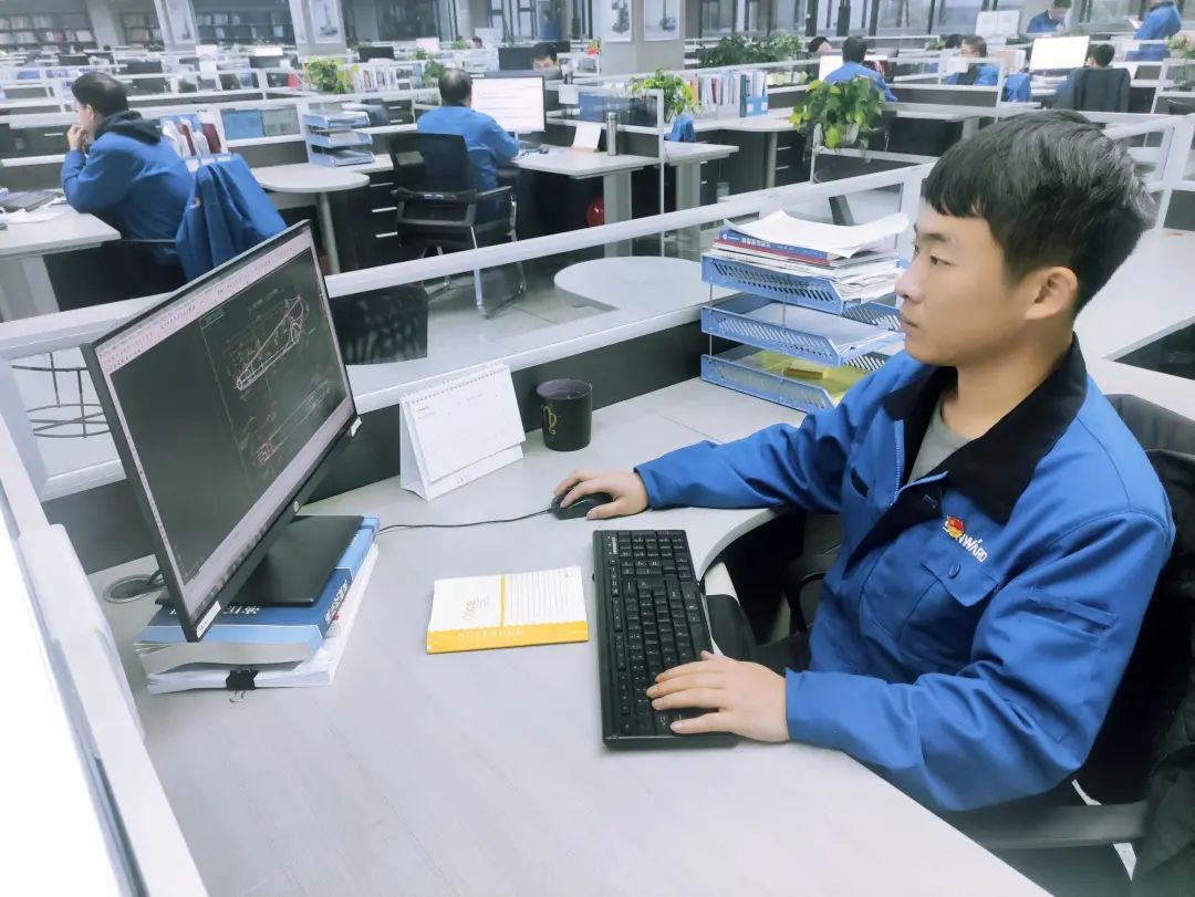 你好 2022！再见 2021！我与云顶国际yd888智能共生长