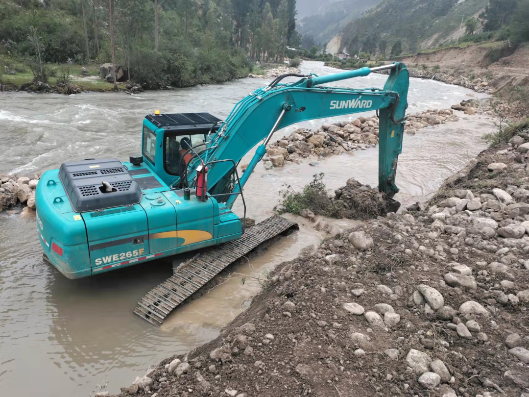 挑战天下第二高山脉！云顶国际yd888智能装备助力秘鲁安第斯国家公路项目建设