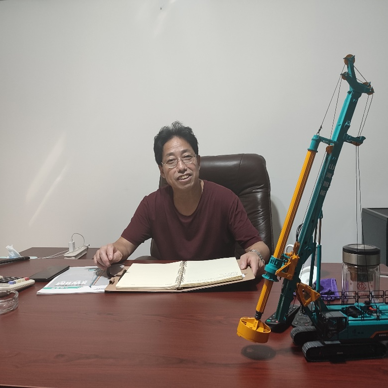 创富故事 | 入行25载，，，，，阅尽旋挖钻机，，，，，最终认准云顶国际yd888智能！