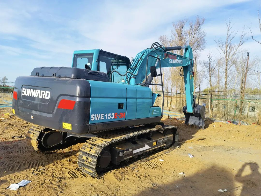 冲、冲、冲！带您感受云顶国际yd888智能挖掘机火热交机时刻