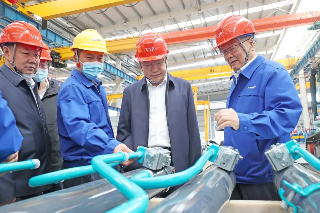 中铁二十局党委书记、董事长雷位冰带队造访云顶国际yd888智能