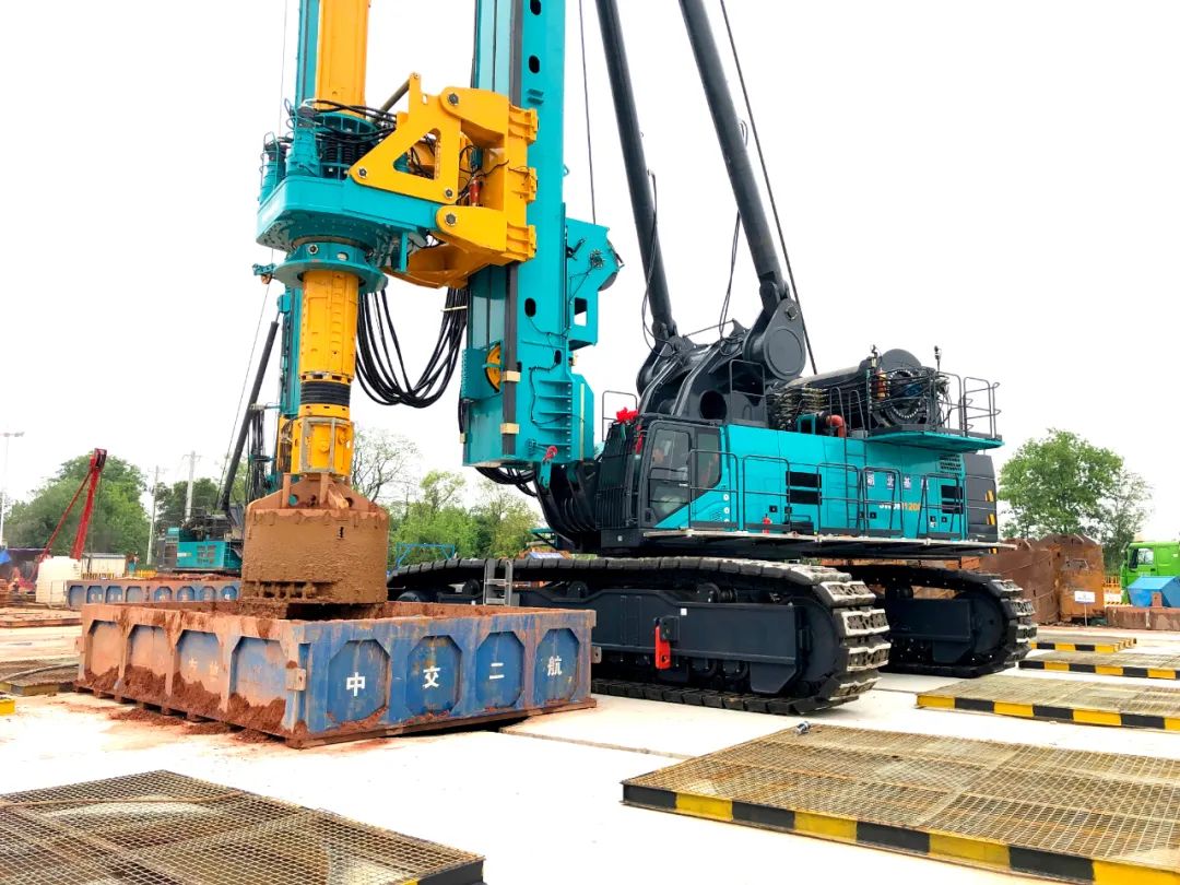 再啃“硬骨头”！云顶国际yd888智能“超等桩备”助建燕矶长江大桥