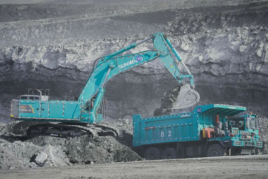 图集 | “云顶国际yd888绿”满矿山！云顶国际yd888智能矿山成套装备实力“亮剑”