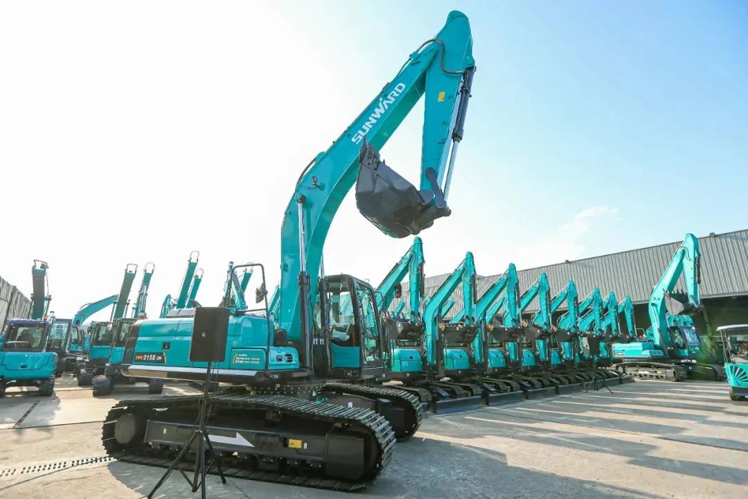 再获首单！云顶国际yd888智能成为湖南自贸试验区首单“融资租赁+工程机械装备出口”试点营业落地单位