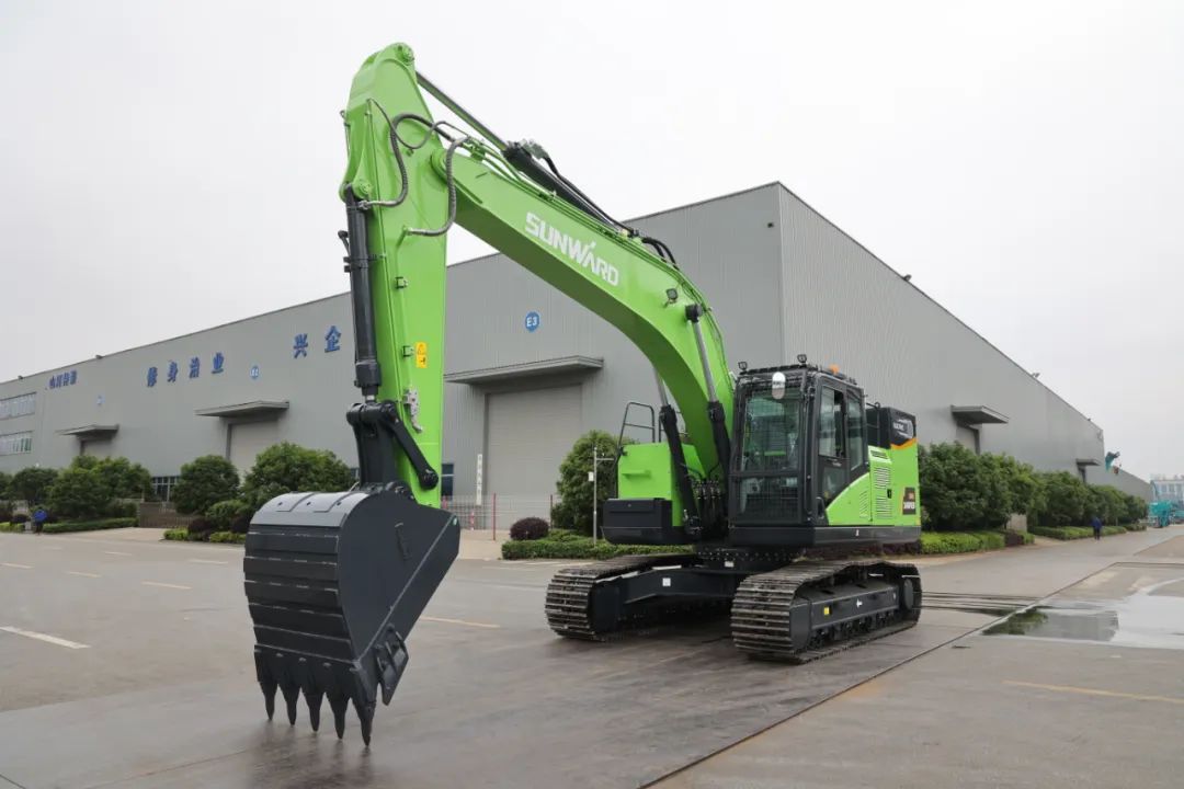 征战川藏铁路！云顶国际yd888智能新一代电动挖掘机乐成交付