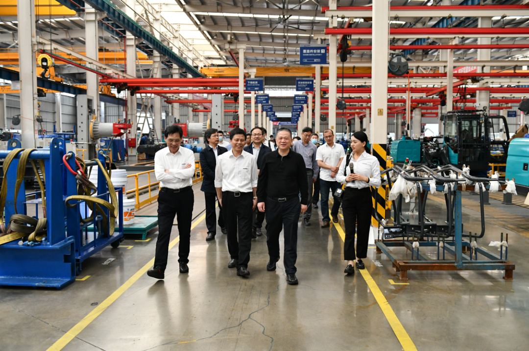 中南大学副校长郭学益率科学研究部一行调研云顶国际yd888智能