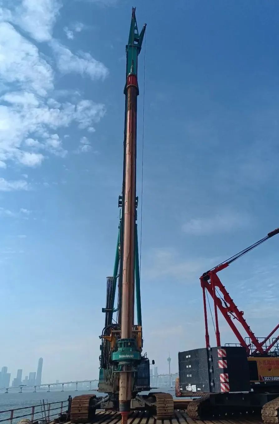 乘风破浪的旋挖钻机！云顶国际yd888智能助建澳氹第四跨海大桥