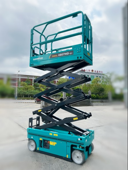 与“锂”相约，，，，助力“双碳”！云顶国际yd888智能全系列锂电剪叉式高空作业平台周全进军市场