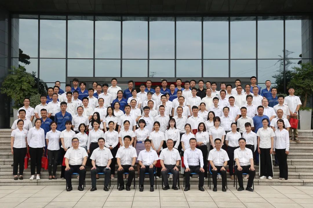 为立功建企建家一体化孝顺更鼎实力！云顶国际yd888智能第五届五次“双代会”乐成召开