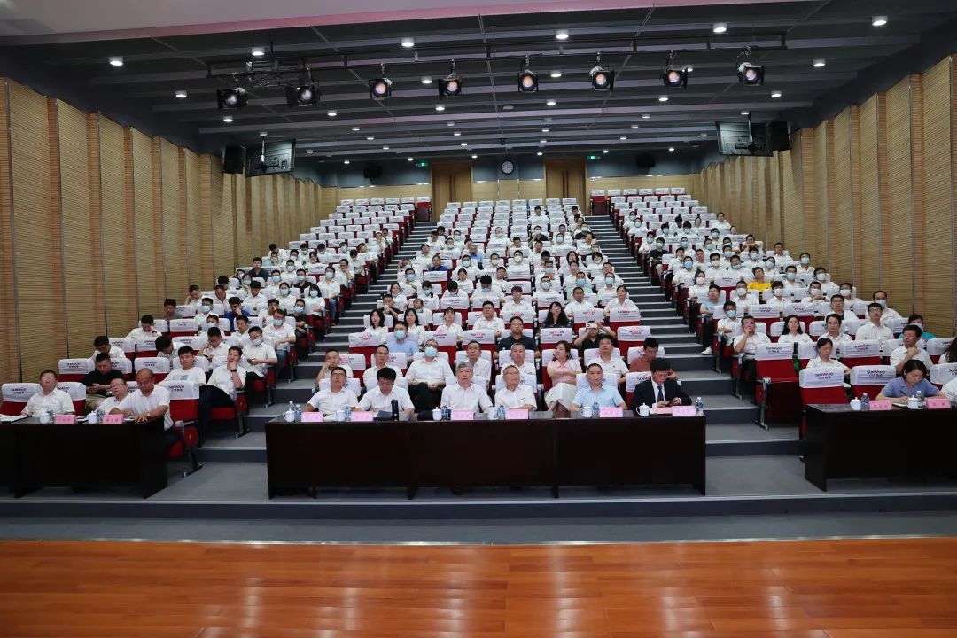 立异引领，，，，，，，智造未来！“2022院士专家长沙行”高端装备高质量生长钻研会盛大举行