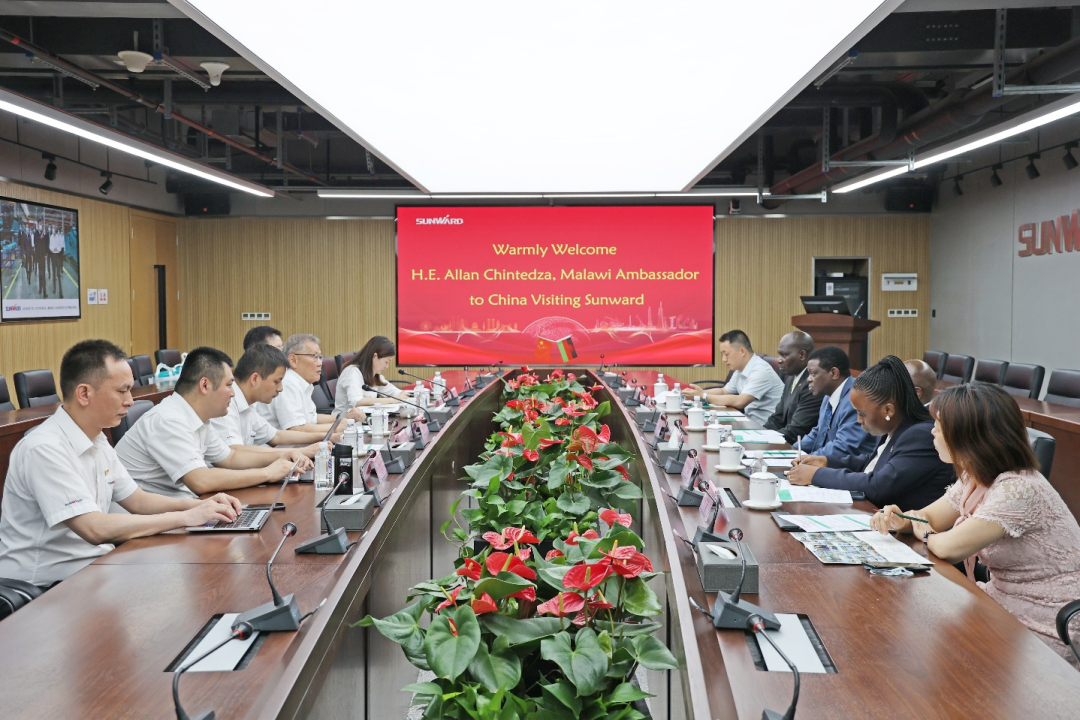 马拉维大使一行考察云顶国际yd888智能