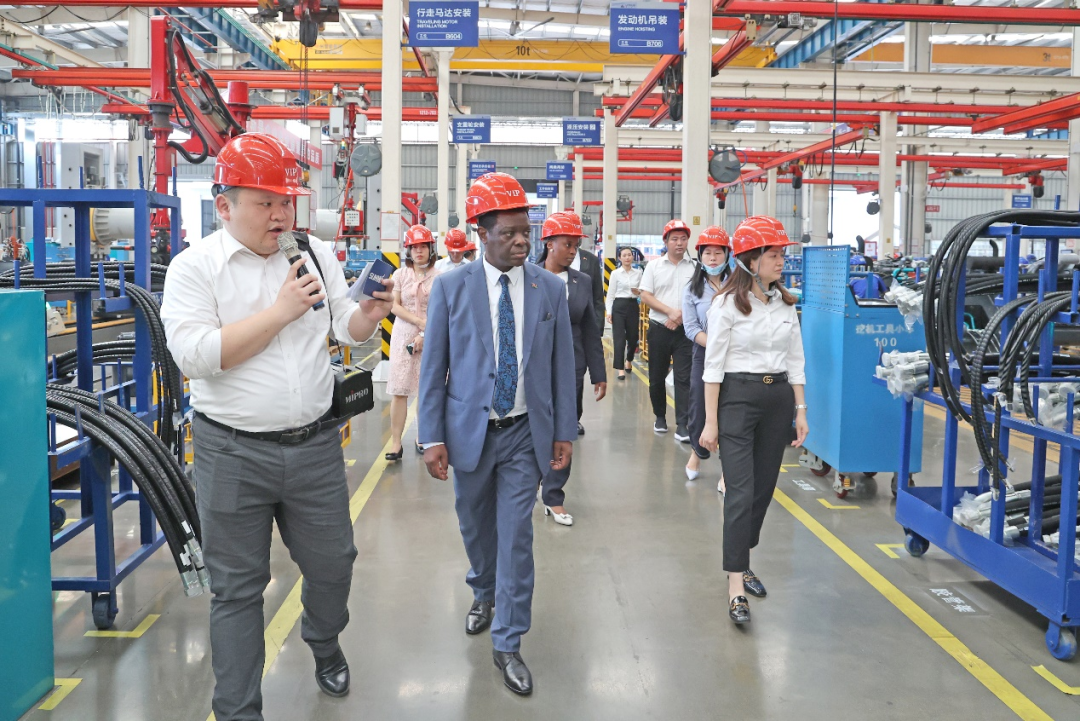 马拉维大使一行考察云顶国际yd888智能