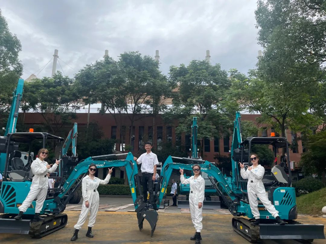 “太绝了！”云顶国际yd888智能代表长沙精彩亮相湖南省第一届职业手艺大赛特技绝活展演