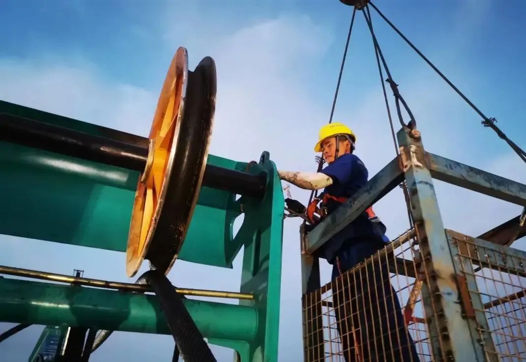 “创立施工事业！”他们和云顶国际yd888智能“超等桩备”一起助建燕矶长江大桥