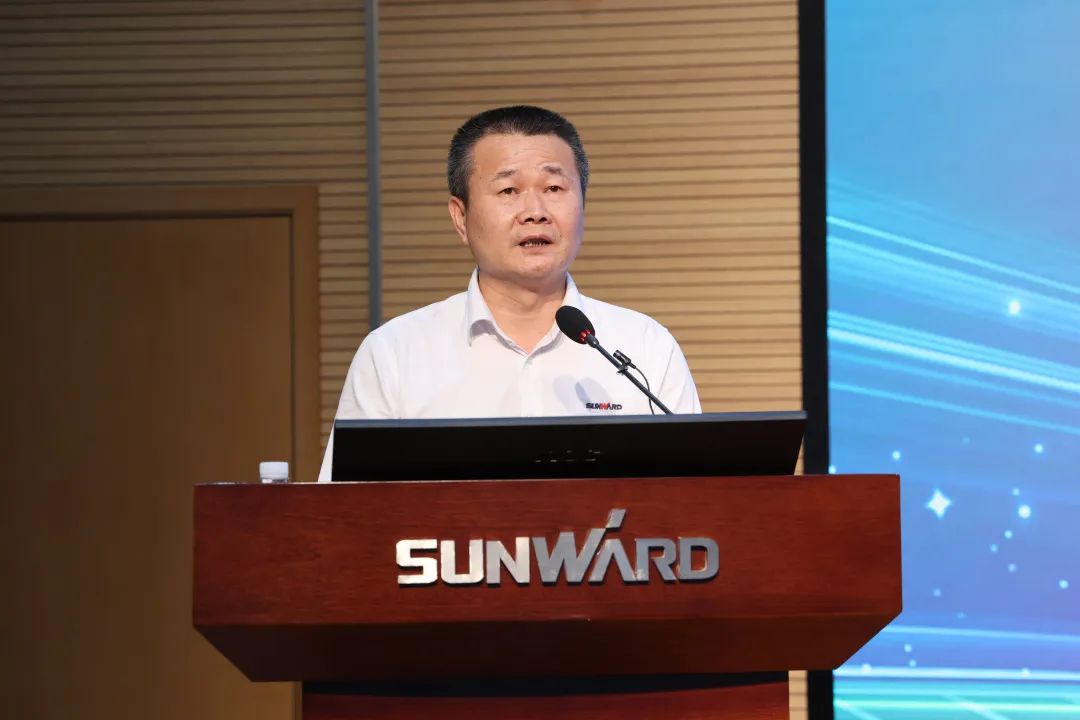 凝心聚力奋力拼搏，，，，向高质量生长交出精彩答卷！云顶国际yd888智能召开全体干部大会