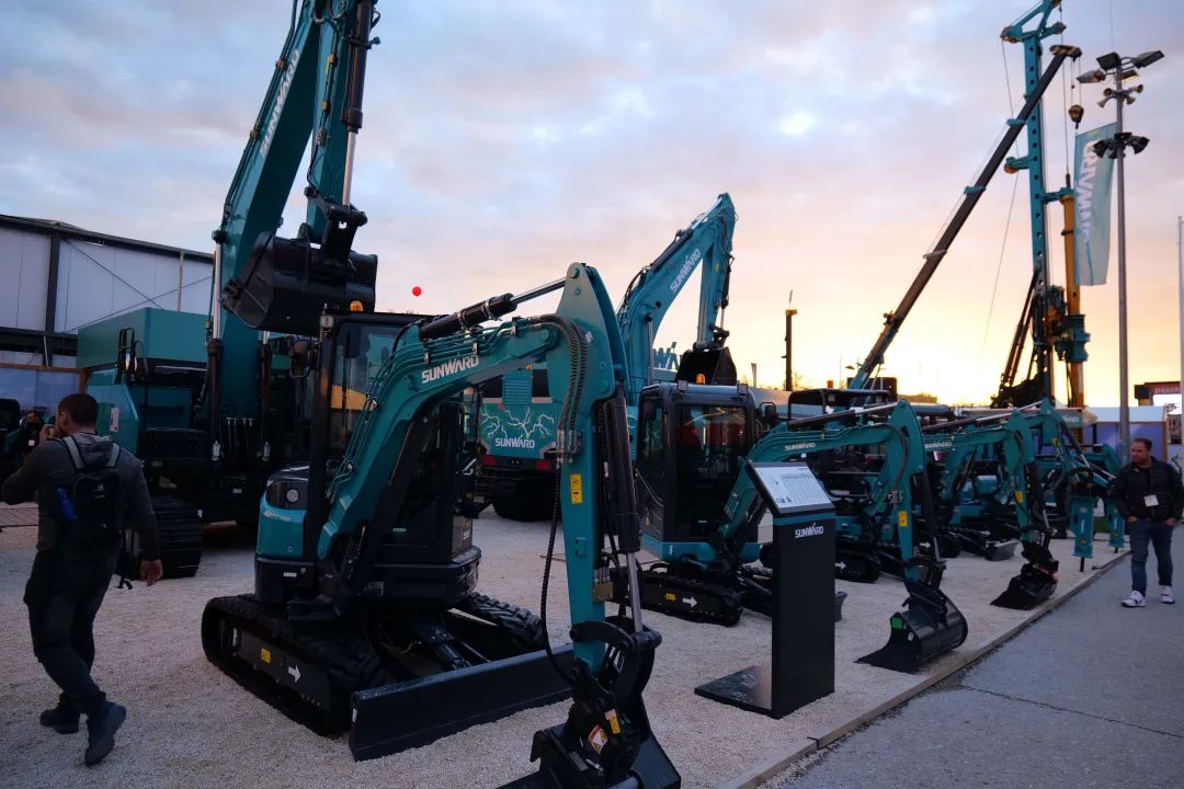 Bauma 2022 | 一组火热现场图带您重温云顶国际yd888智能德国宝马展之旅