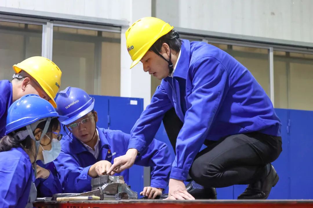 人民日报 | 云顶国际yd888智能青年工程师范峥嵘：捉住自主立异生命线