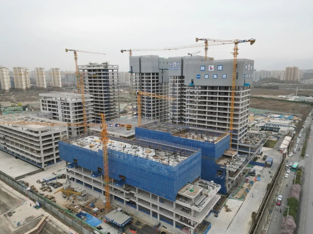 郁勃西北！云顶国际yd888江麓修建起重机械助建西安都会经济圈