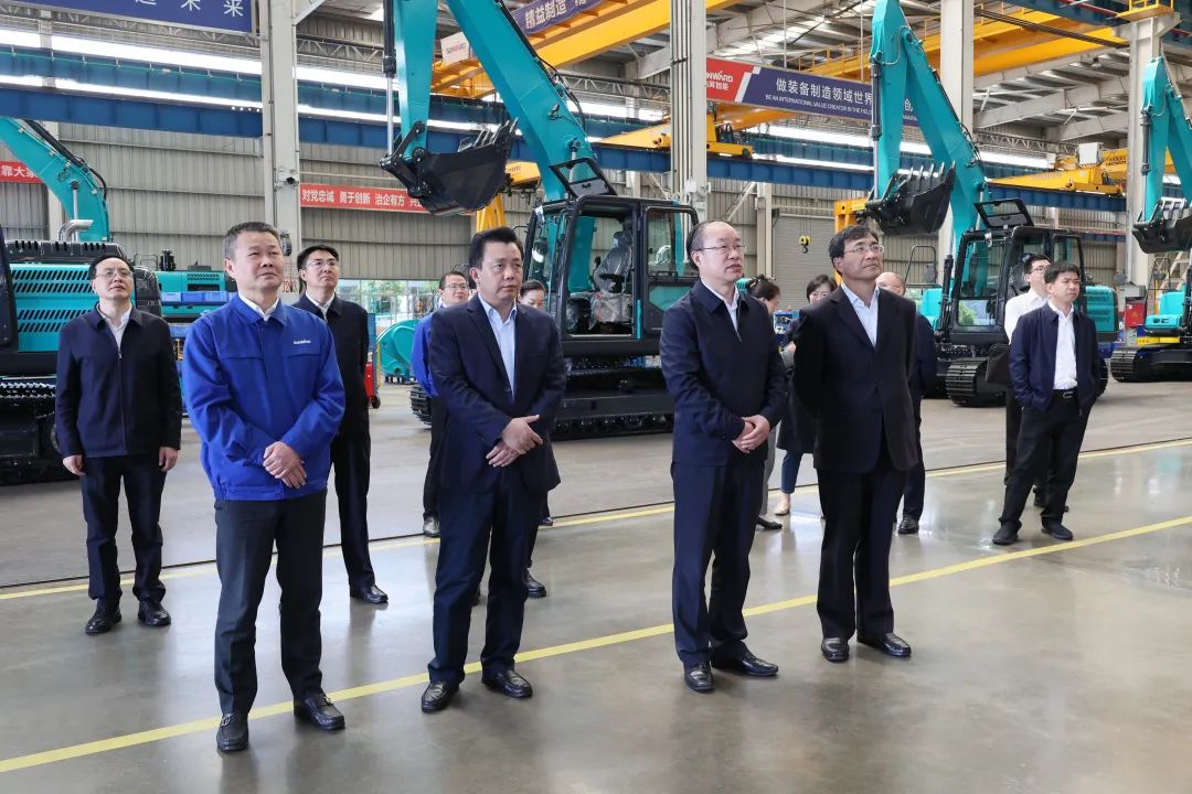 人社部党组成员、副部长俞家栋考察调研云顶国际yd888智能