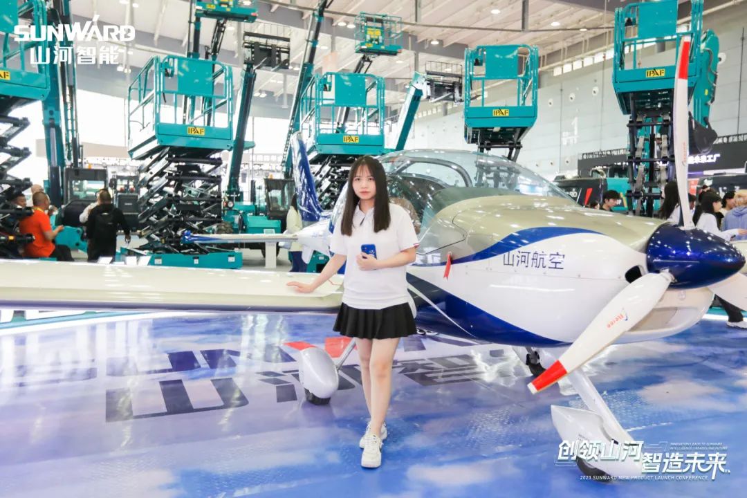 闪灼2023 CICEE！看云顶国际yd888智能“明星产品”有多“炫”