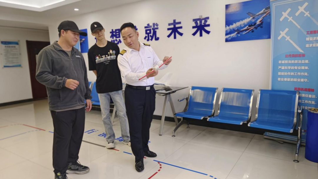 湖南云顶国际yd888通航获CCAR-141部民用航空器驾驶员学校运行及格证