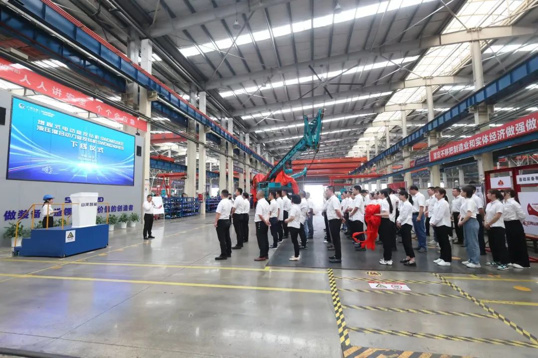 助力“双碳”、绿动未来！云顶国际yd888智能增程式电动旋挖钻机、液压混淆动力旋挖钻机齐交付