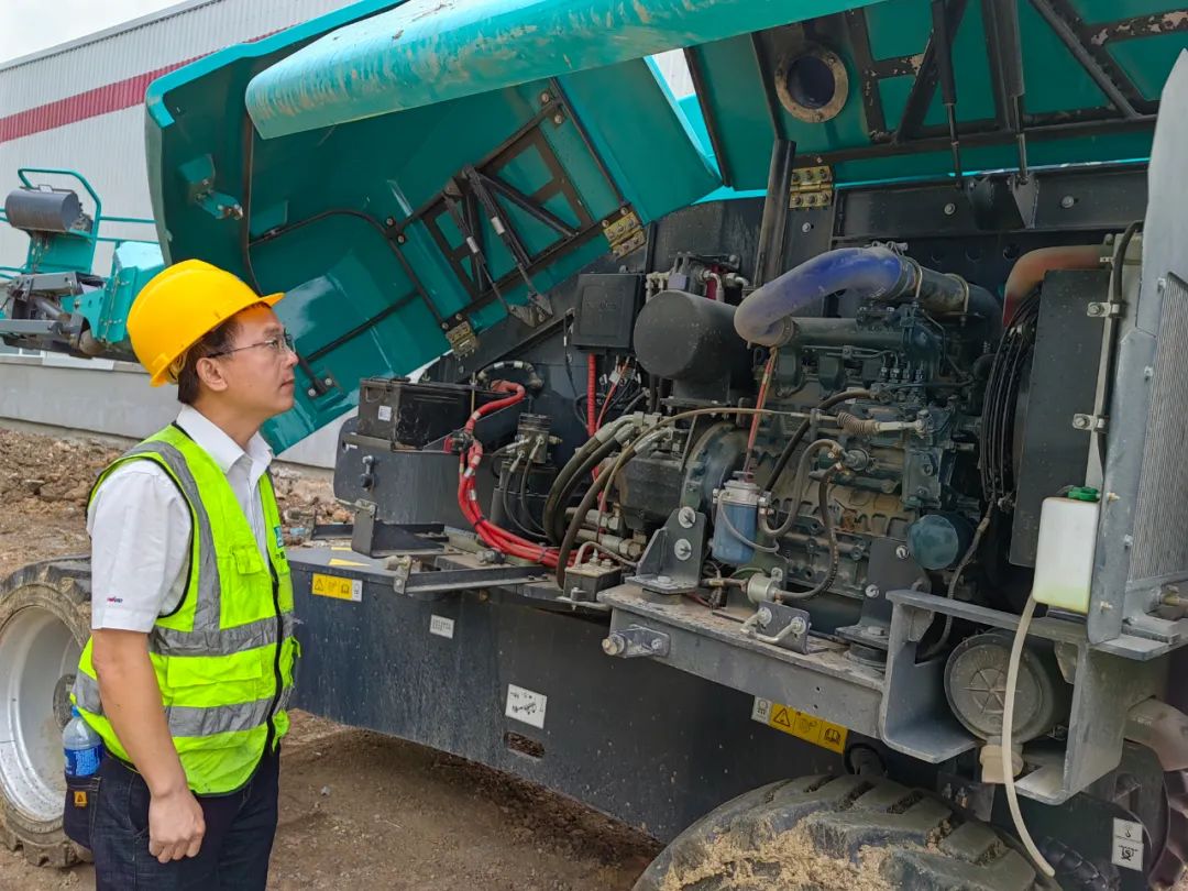 谛听客户心声！云顶国际yd888智能高空机械“效劳万里行”走进东北