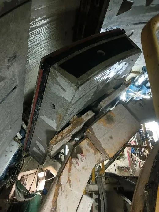 喜报！中铁云顶国际yd888深圳地铁3号线四期工程盾构施工圆满完成