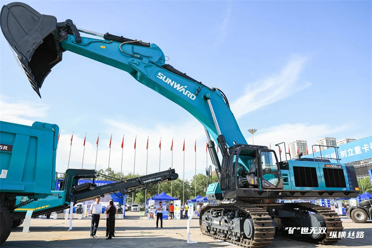 “矿”世无双，，，纵横丝路！云顶国际yd888智能亮相第十三届新疆国际矿业与装备展览会