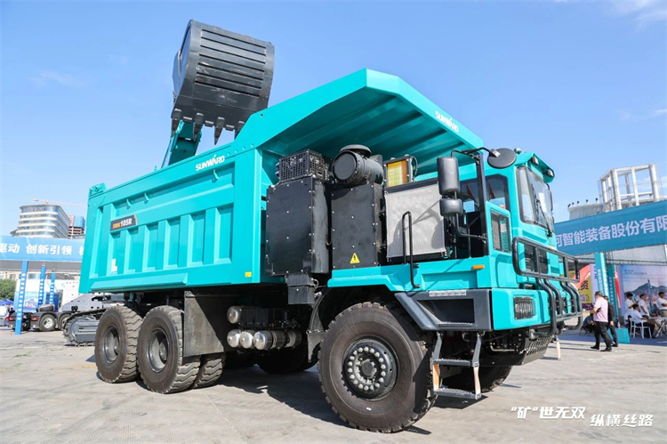 “矿”世无双，，，纵横丝路！云顶国际yd888智能亮相第十三届新疆国际矿业与装备展览会