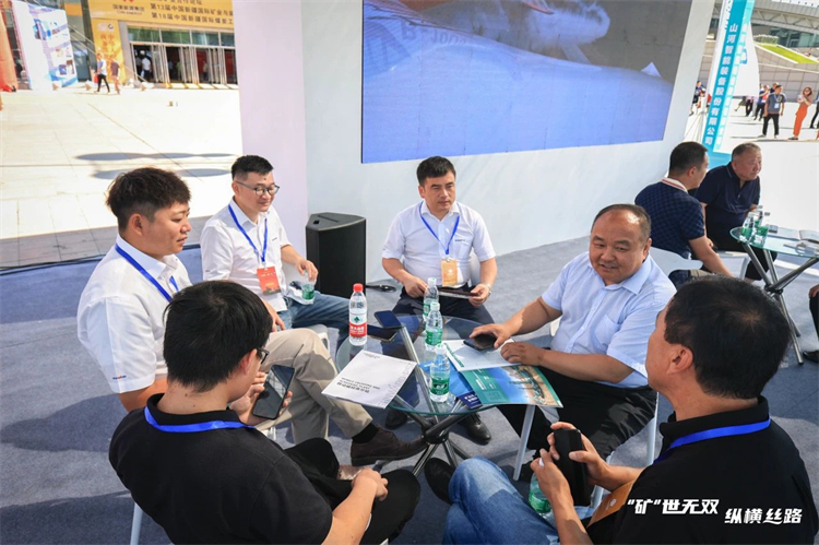 “矿”世无双，，，纵横丝路！云顶国际yd888智能亮相第十三届新疆国际矿业与装备展览会