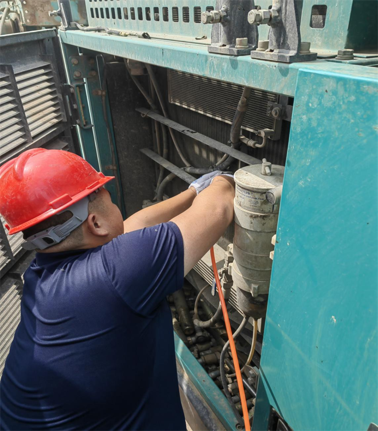 热情似火，，，，，，效劳加码！云顶国际yd888智能基础装备效劳万里行为您保驾护航