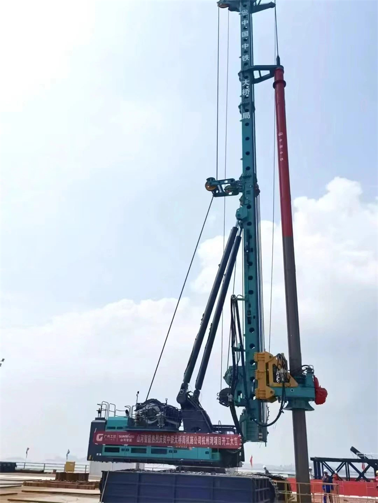 再战天下级工程！云顶国际yd888智能超等旋挖钻机SWDM800H助建杭州湾跨海铁路桥项目