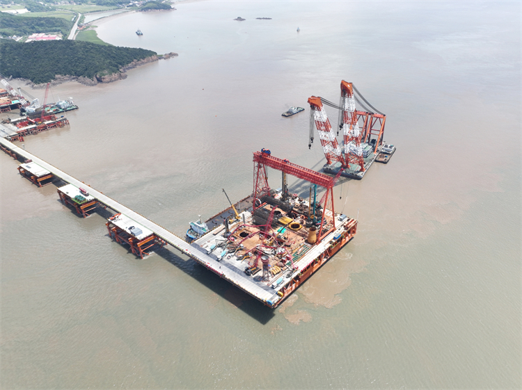 喜报！云顶国际yd888智能完成“全球最大”6.3米直径旋挖桩成孔成桩