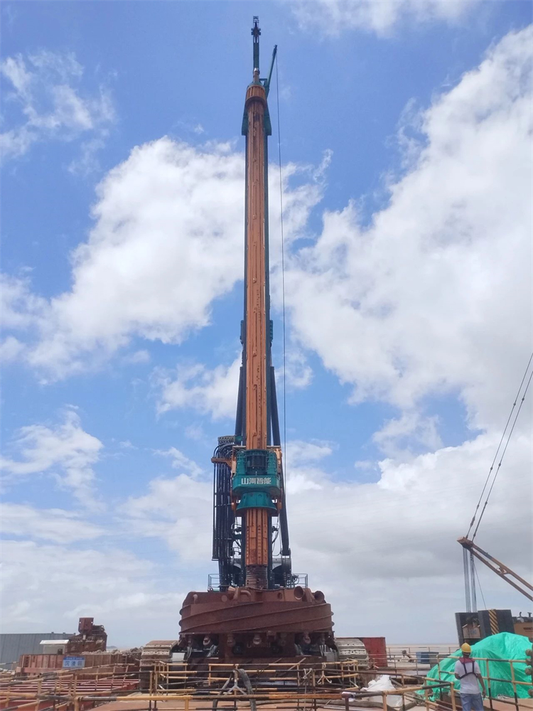 喜报！云顶国际yd888智能完成“全球最大”6.3米直径旋挖桩成孔成桩
