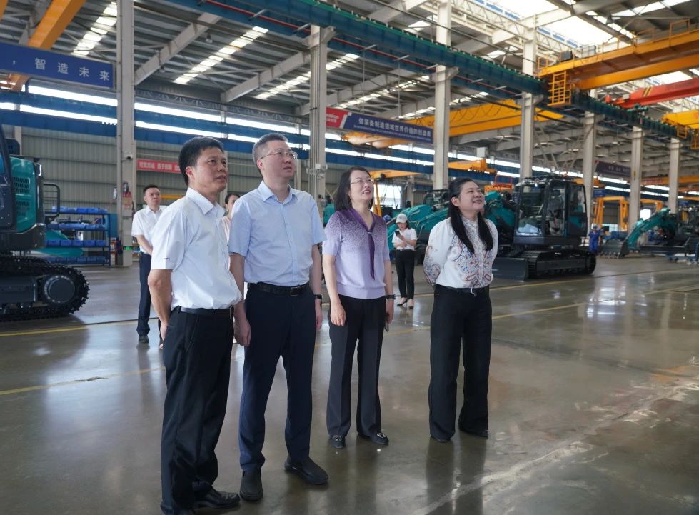 长沙市人民政府副市长、市工商联主席康镇麟调研云顶国际yd888智能