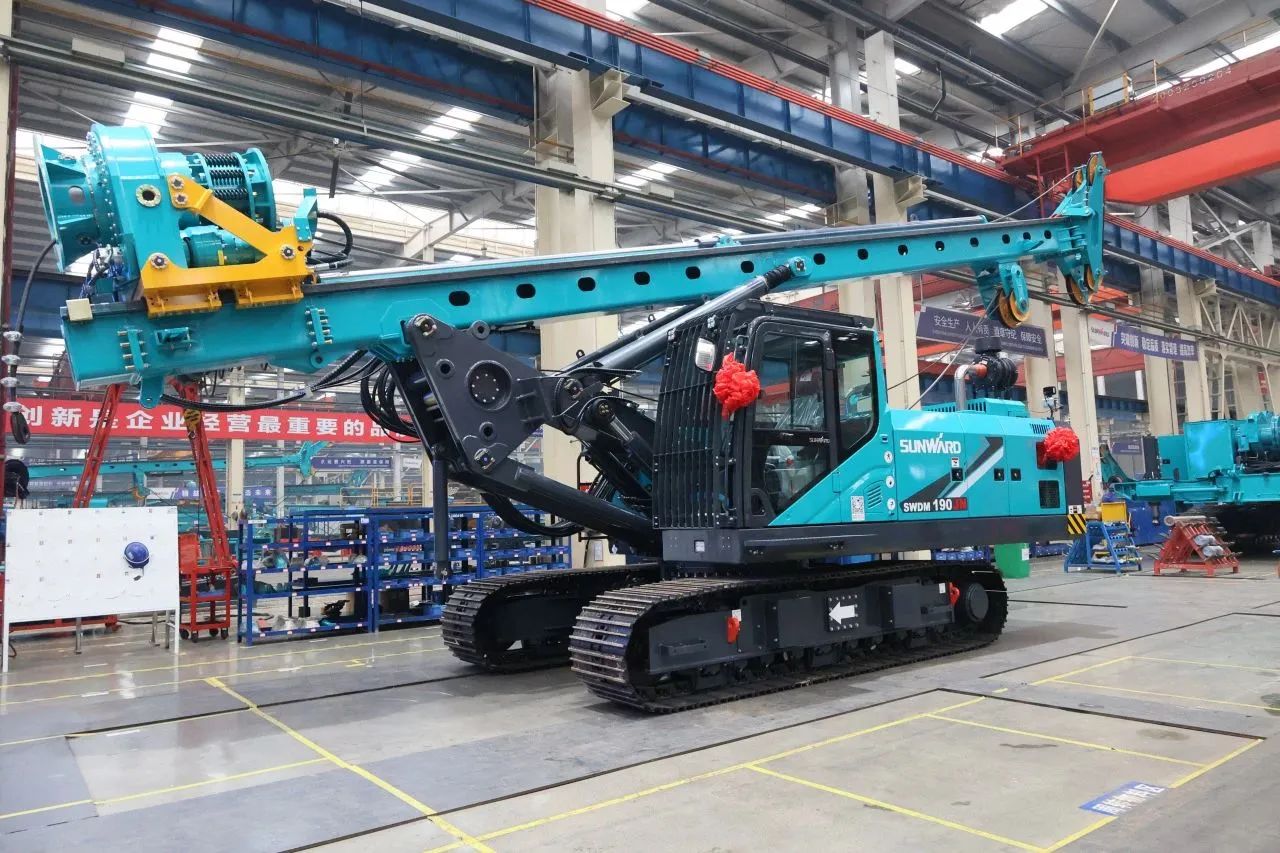 一连火热交付！云顶国际yd888智能SWDM190JN旋挖钻机备受天下各地客户青睐