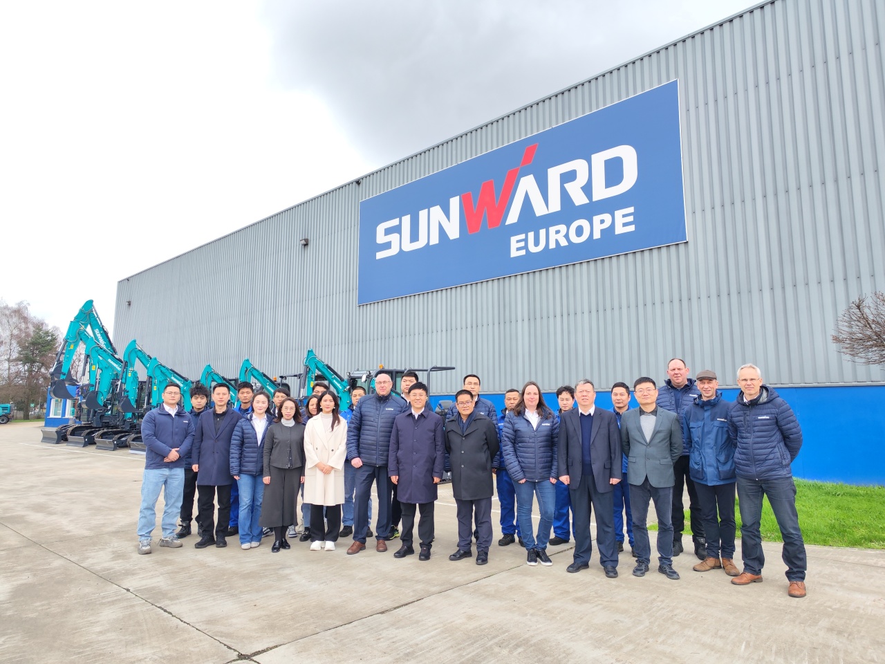 广州工控党委书记、董事长景广军率队赴云顶国际yd888智能欧洲子公司考察