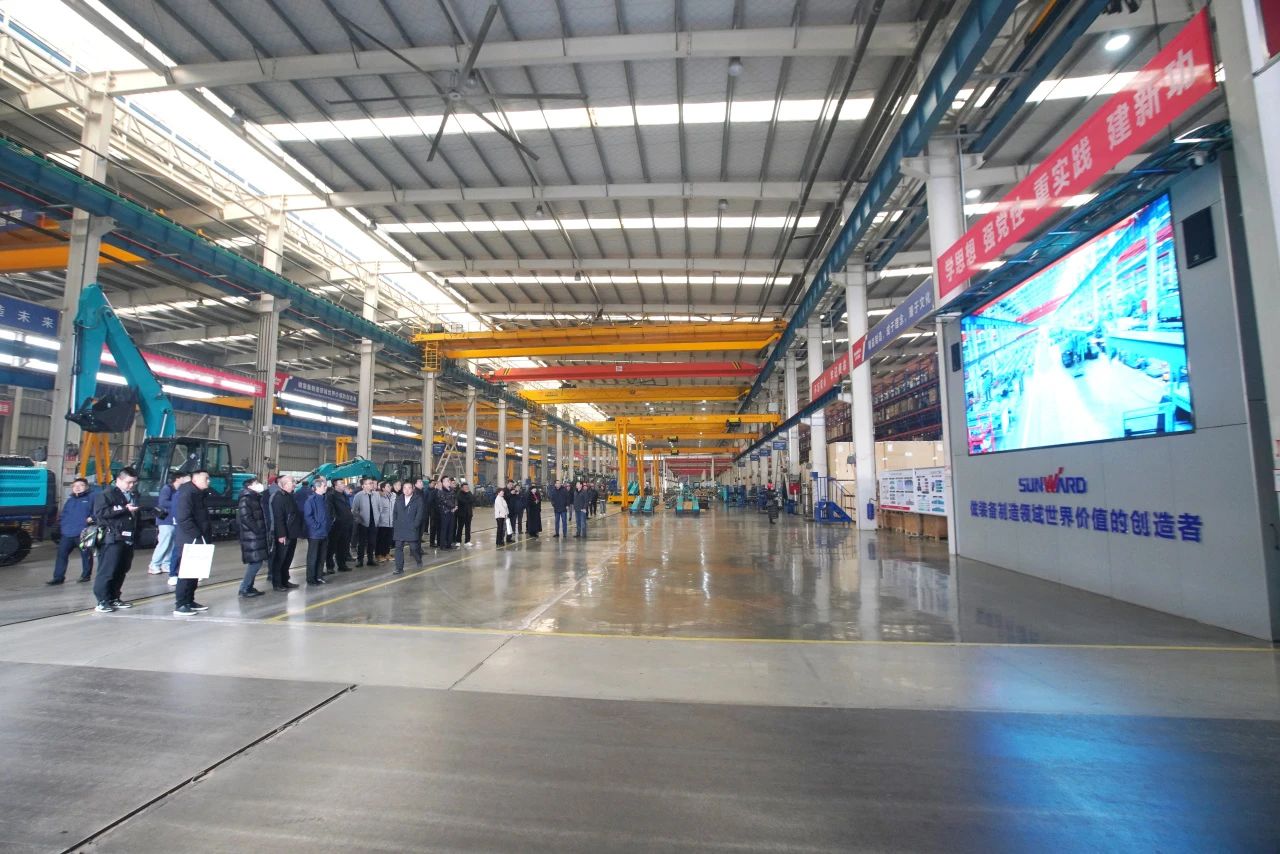 启新程，，，，，向未来！云顶国际yd888矿岩揭牌庆典暨新春发货仪式圆满举行