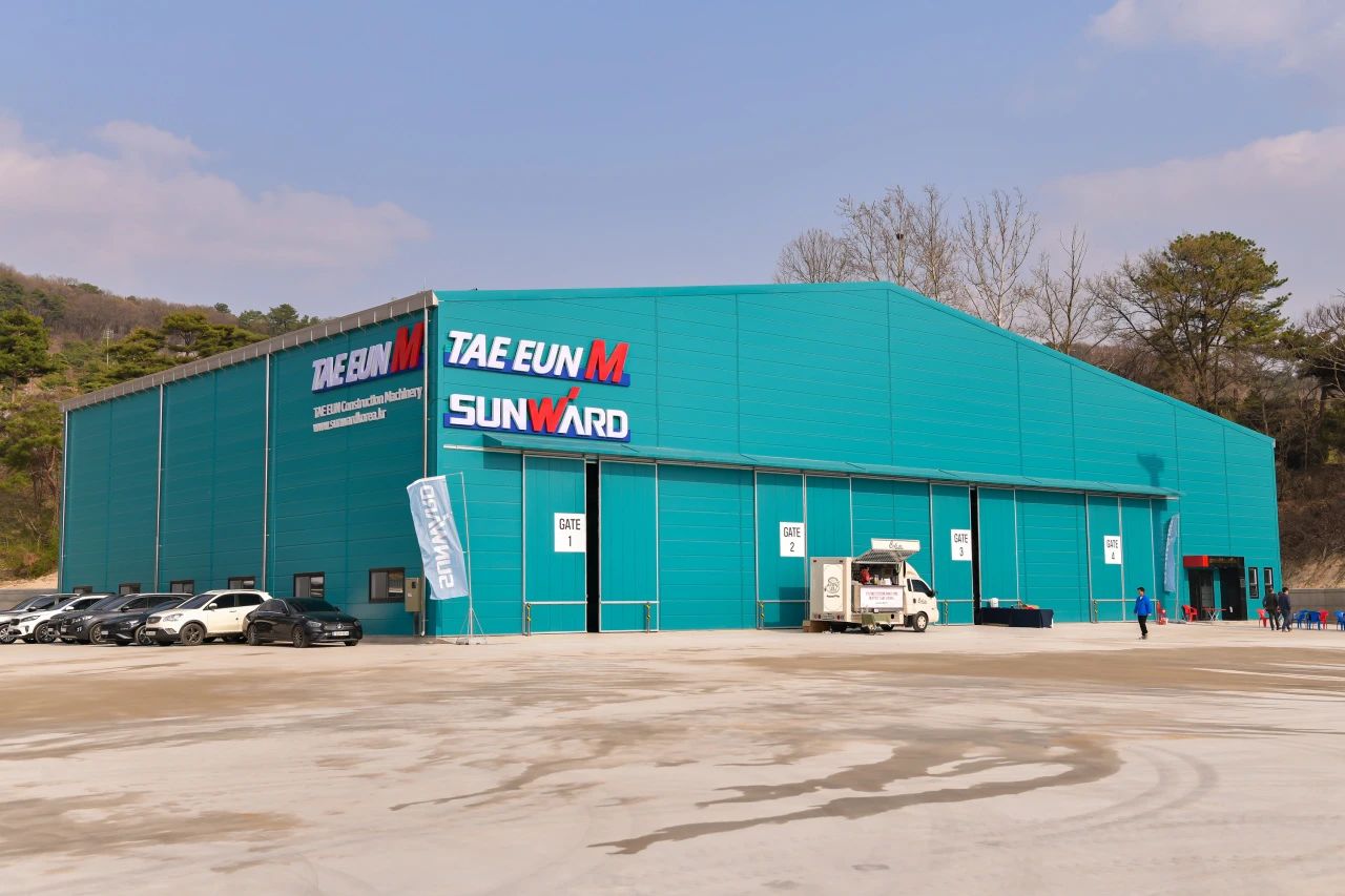 云顶国际yd888韩国包管中心开业庆典暨“云顶国际yd888杯”高尔夫球赛圆满举行