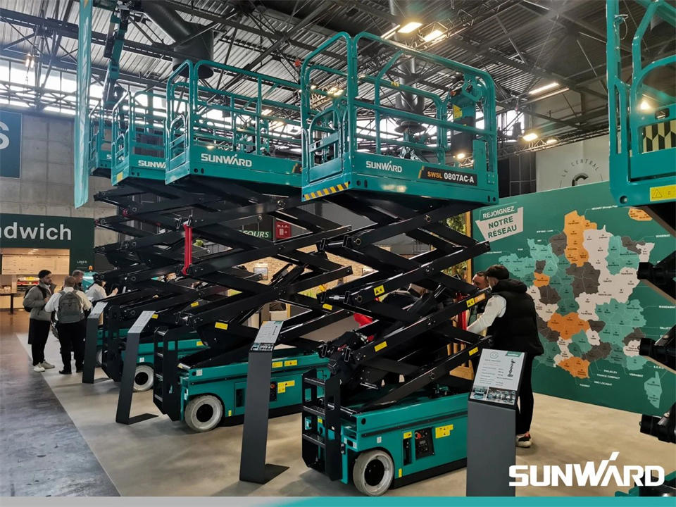 云顶国际yd888智能携立异效果亮相2024年法国巴黎工程机械展