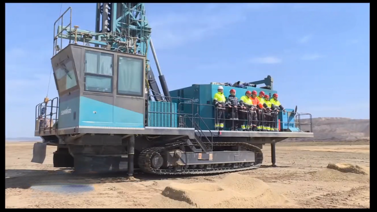 月钻进31518米，，，云顶国际yd888智能牙轮钻机施工效率创历史新高