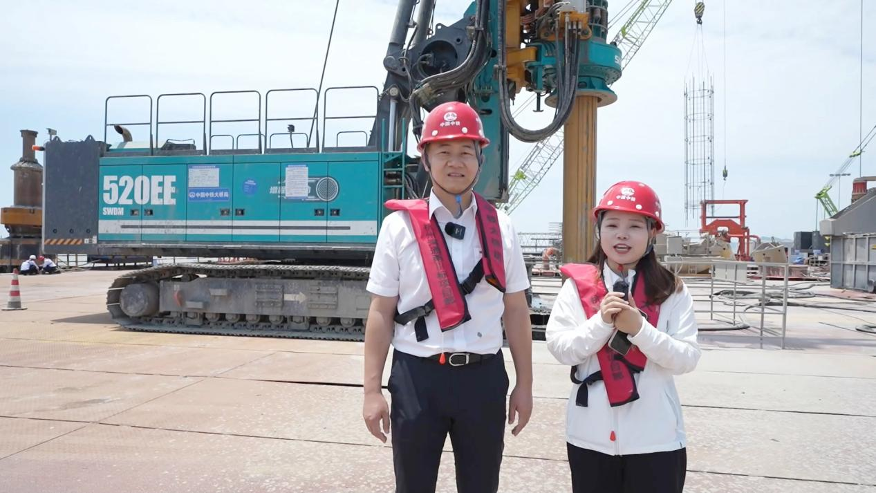 先导式立异，，，再推电动新品！云顶国际yd888智能SWDM520EE增程式旋挖钻机推介会乐成举行