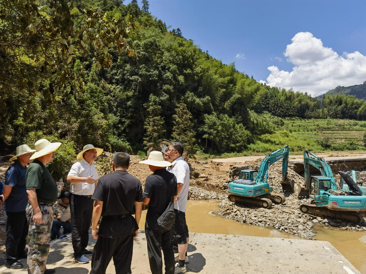 云顶国际yd888智能赶赴资兴，，，共筑抗灾抢险防地