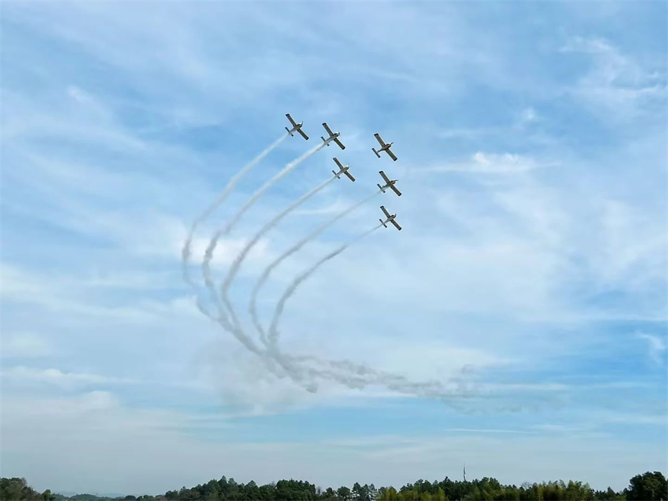 十年织得云顶国际yd888秀，，，，践行初心创未来！云顶国际yd888航行演出队建设10周年庆典活动盛大举行