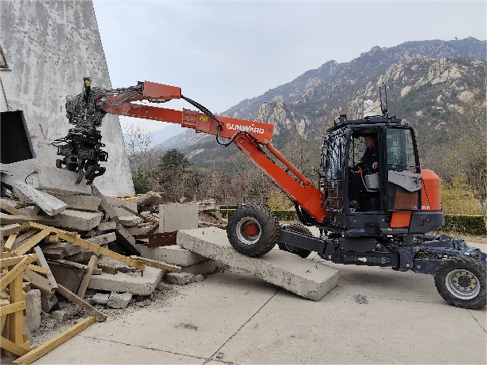 云顶国际yd888特装重大地形灾难应抢救援机械人入选工信部《先进清静应急装备推广目录（工业领域2024版）》