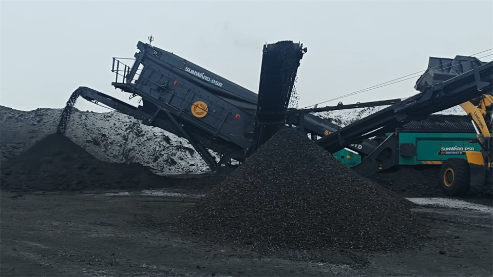 不惧-30℃极寒挑战，，，，，，，云顶国际yd888普石勒破碎筛分装备稳固运行！