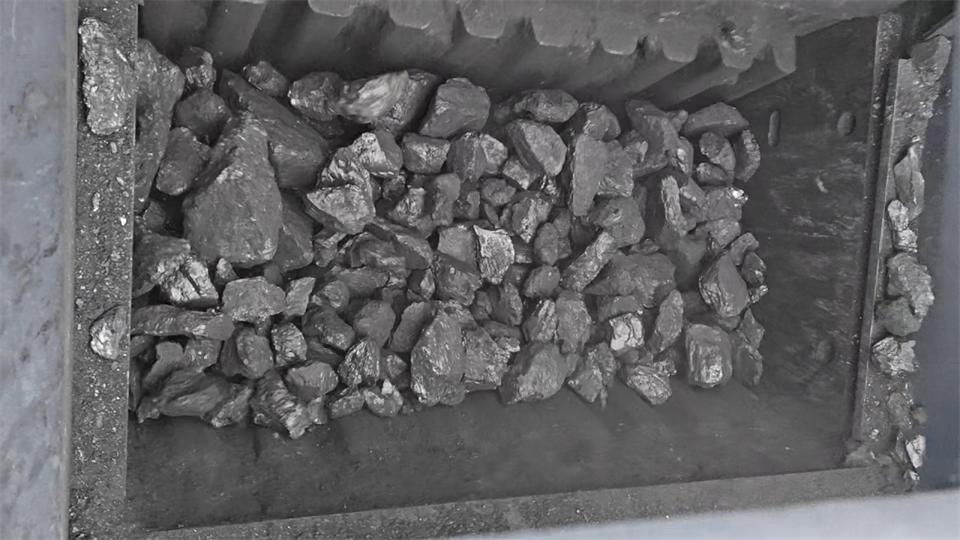 不惧-30℃极寒挑战，，，，，，，云顶国际yd888普石勒破碎筛分装备稳固运行！