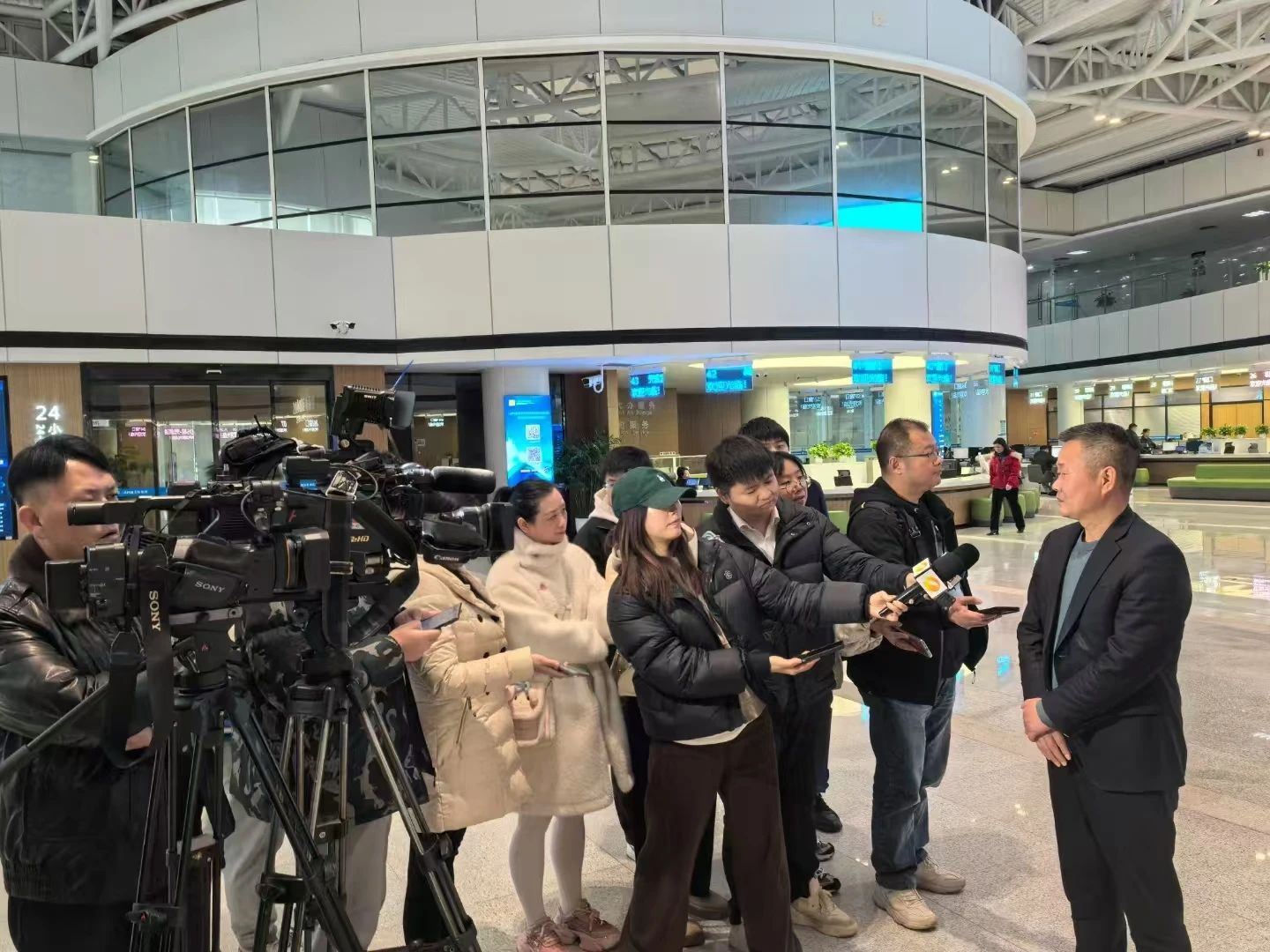 助力长沙经开区高质量生长，，，，云顶国际yd888智能喜获四奖项