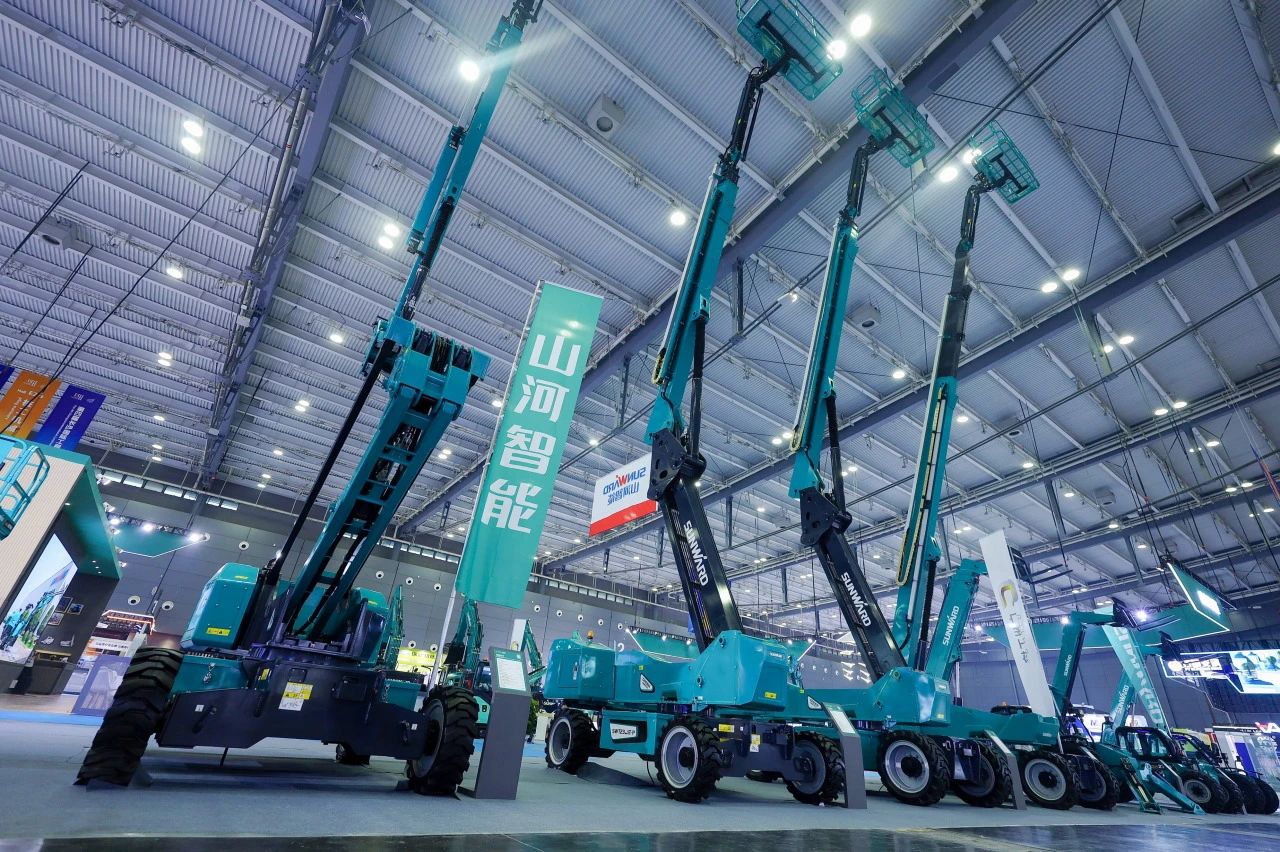 2025 CICEE | 云顶国际yd888智能SWT34JE-P电动直臂式高空作业平台重磅宣布！